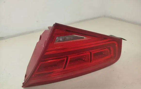 Audi A8 S8 D4 4H Tailgate rear/tail lights 4H0945094