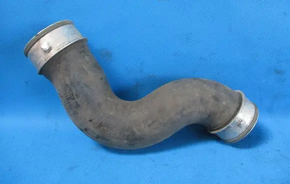 Volkswagen Golf Plus Intercooler hose/pipe 1K0145832E