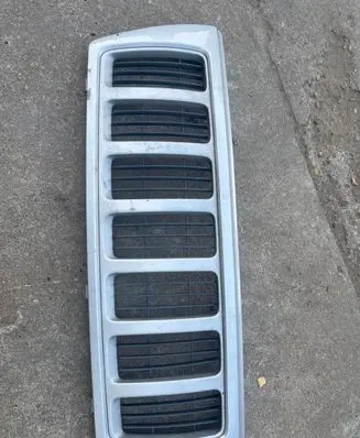 Jeep Cherokee Front grill 5ju72