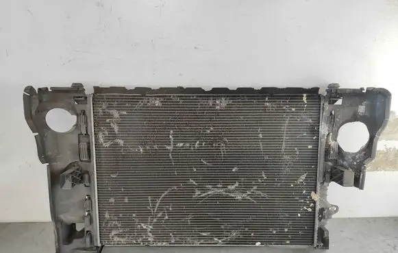 Volvo V70 Coolant radiator 31261106