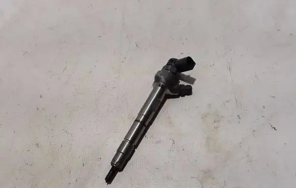 Volkswagen Caddy Fuel injector 04L130277AC