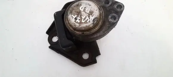 Ford Fiesta Engine mount bracket