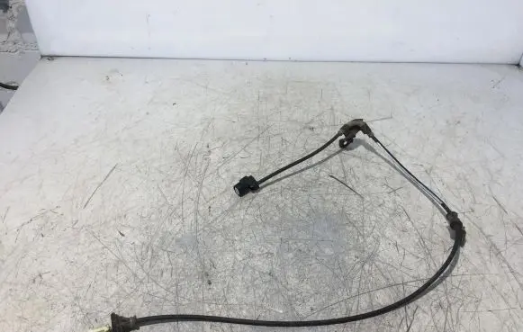 Toyota Yaris Rear ABS sensor wiring 9048018012