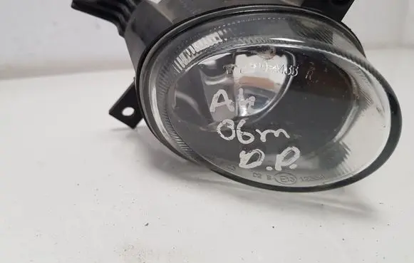 Audi A4 S4 B7 8E 8H Front fog light 01021111