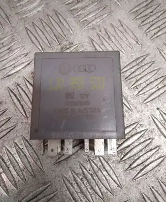 Skoda Superb B5 (3U) Window control relay 1J0955531