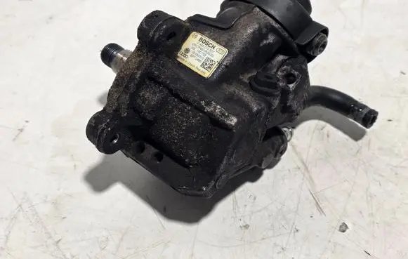 Skoda Superb B6 (3T) Fuel injection high pressure pump 0445010507 03L130755 05050310