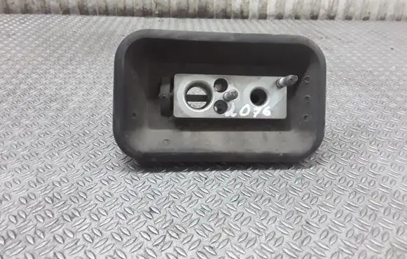 Air conditioning (A/C) expansion valve