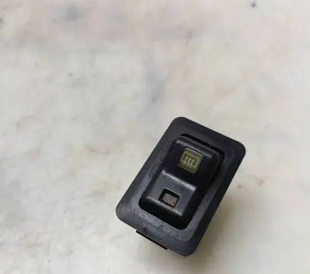 Mitsubishi Pajero Windscreen/window heater switch 83050