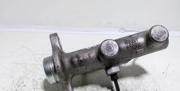 Mitsubishi Galant Master brake cylinder