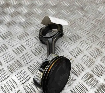 Ford Mustang VI Piston CR3Z6200B FR3Z6108A
