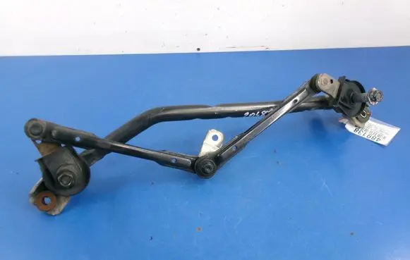 Hyundai i10 Front wiper linkage and motor