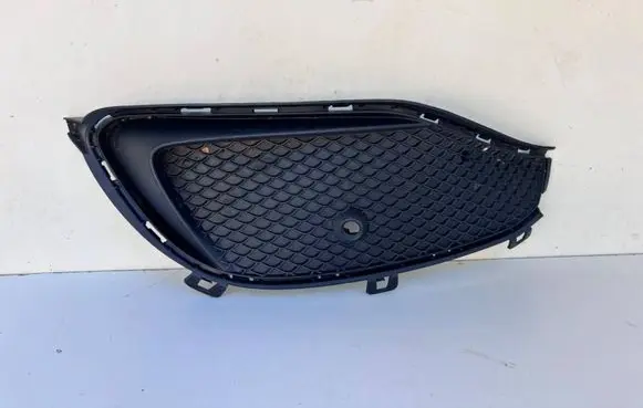 Mercedes-Benz CLA C117 X117 W117 Front bumper lower grill A1178857500