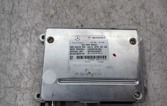 Mercedes-Benz R W251 Bluetooth control unit module A2118703226