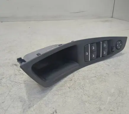 BMW 5 F10 F11 Electric window control switch 9241951