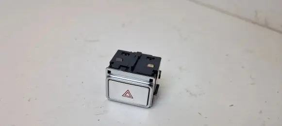 Jaguar I-Pace Hazard light switch J9D3-11K656-AB
