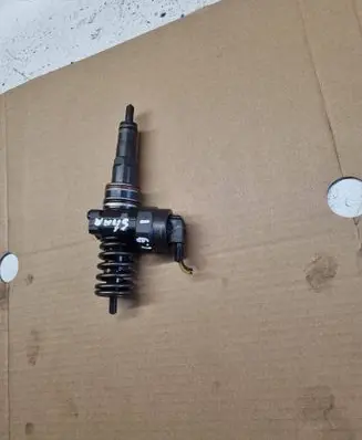 Volkswagen Sharan Fuel injector 0414720029
