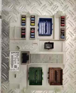 Volvo S60 Fuse module BG9T14C256GA 31327996AA 3659AF01125TP