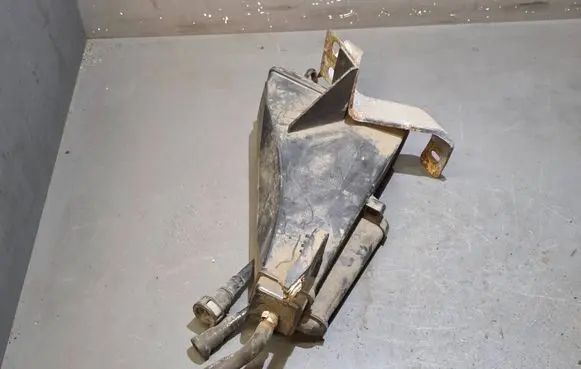 Audi A8 S8 D3 4E Active carbon filter fuel vapour canister 4E0201803B