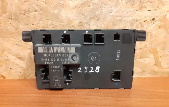 Mercedes-Benz C W203 Door control unit/module 2528 2038205626
