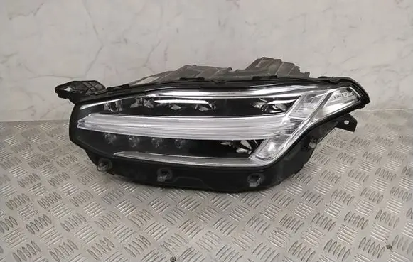 Volvo XC90 Headlight/headlamp 32228688