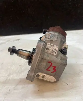 BMW 3 E90 E91 Fuel injection high pressure pump 0445010517 7810696