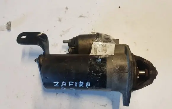 Opel Zafira A Starter motor