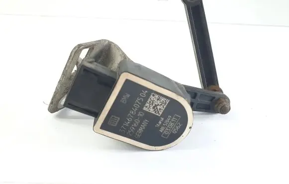 BMW 6 F12 F13 Rear air suspension level height sensor 6784075 25916010