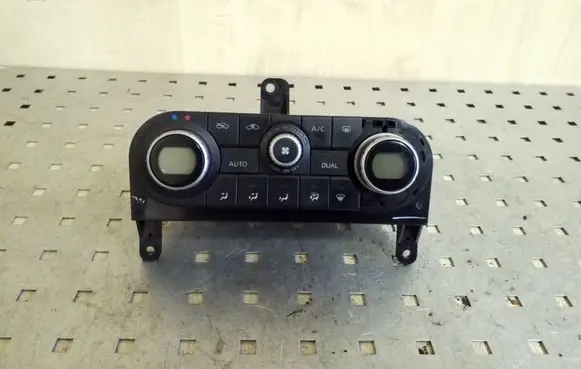 Nissan Qashqai Climate control unit 27500JD45B