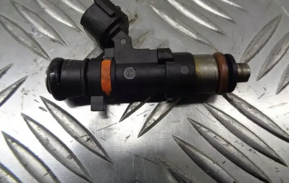 Nissan Micra Fuel injectors set 0280158013
