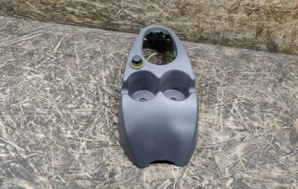 Dacia Logan I Other center console (tunnel) element 8200211054