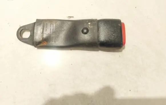 Chrysler Voyager Front seatbelt buckle 04680448aa m073011