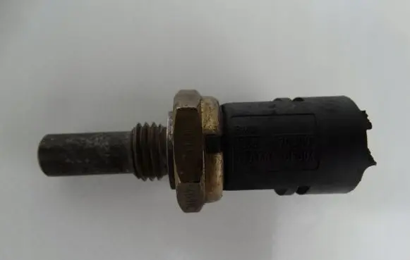 BMW 5 E39 Coolant temperature sensor 1703993