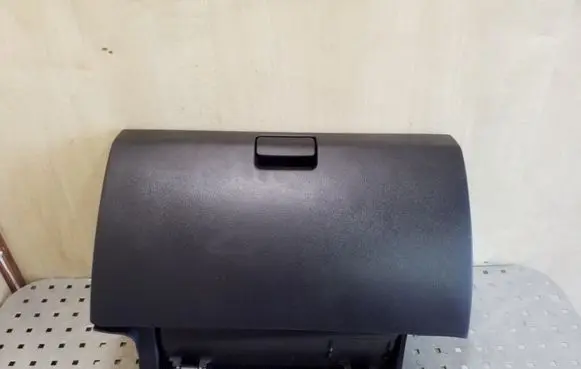 Chevrolet Captiva Glove box set 96630051