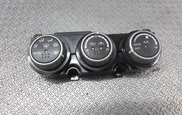 Nissan Murano Z50 Climate control unit 27500CC000