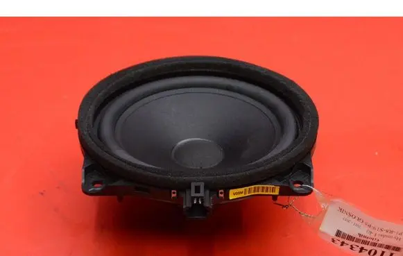 Hyundai i40 Subwoofer speaker 963303Z050