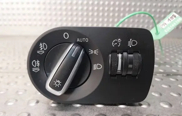 Audi A1 Light switch 8X1941531M