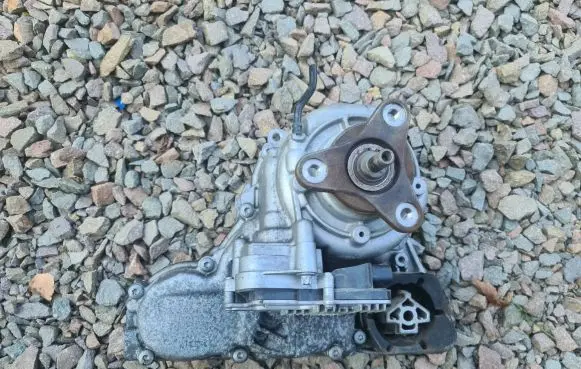 BMW 3 F30 F35 F31 Gearbox transfer box case 7649782 0429258