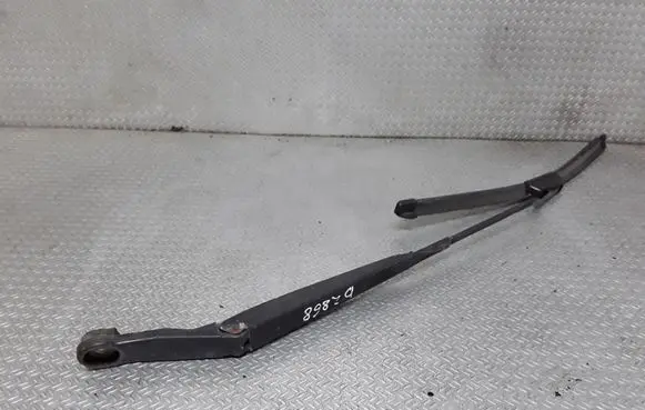 Nissan Micra Windshield/front glass wiper blade 