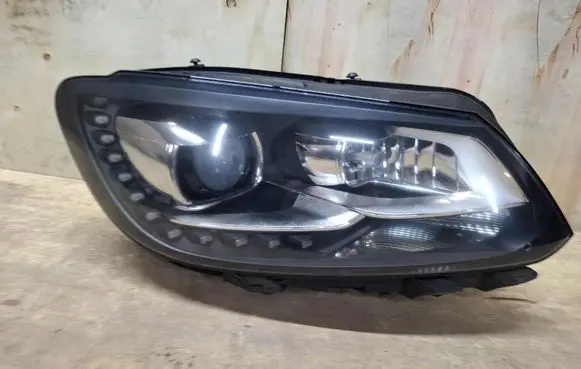 Volkswagen Touran II Headlight/headlamp 1T0941329A