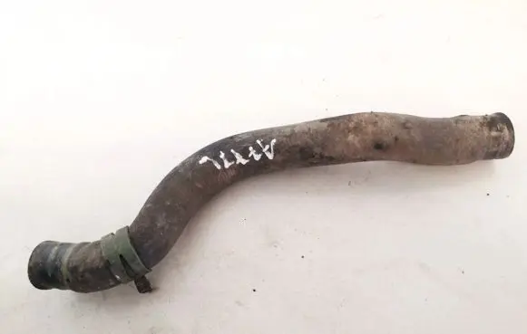 Volkswagen PASSAT B3 Engine coolant pipe/hose