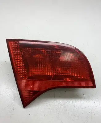 Tailgate rear/tail lights