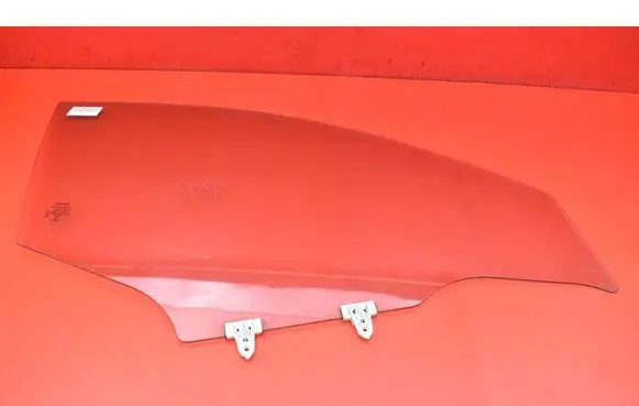 Nissan Qashqai Front door window glass four-door