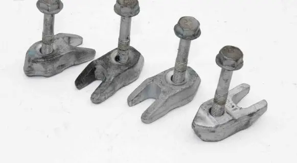 Opel Antara Fuel Injector clamp holder