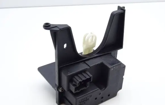 Volvo C70 Air flap motor/actuator 9142629
