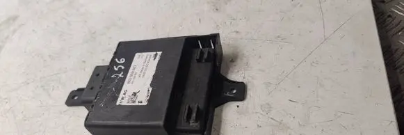 Skoda Octavia Mk2 (1Z) Voltage converter inverter 8K0959663 8K0959661