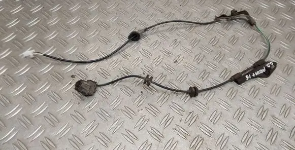 Toyota Prius+ (ZVW40) Rear ABS sensor wiring 