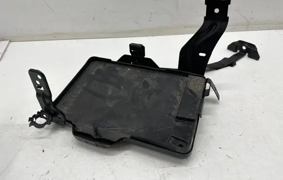 Jeep Compass Battery tray 51889995
