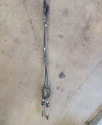 Toyota Avensis T270 Gear shift cable linkage 112102127