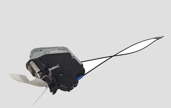 Toyota Auris 150 Rear door lock