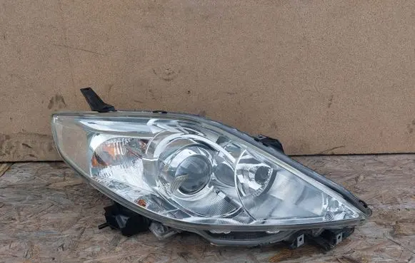 Mazda 5 Headlight/headlamp